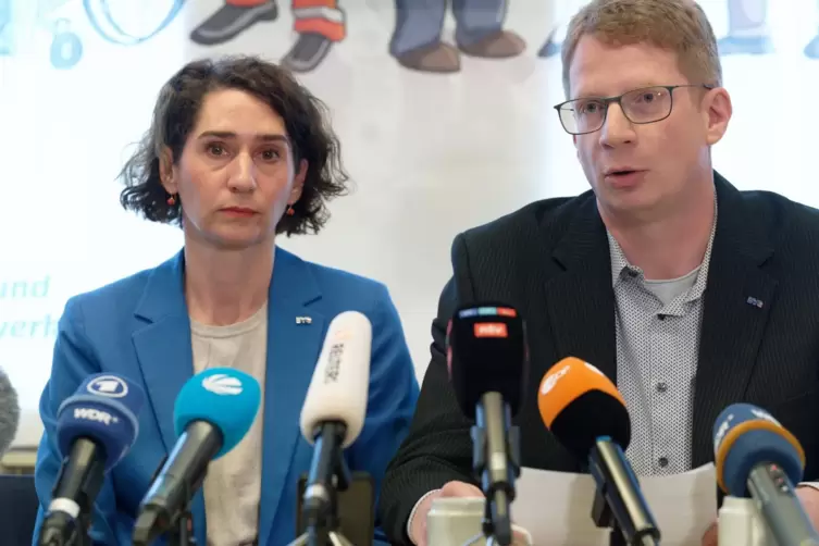 Cosima Ingenschay und Kristian Loroch sind die Verhandlungsführer der EVG. 
