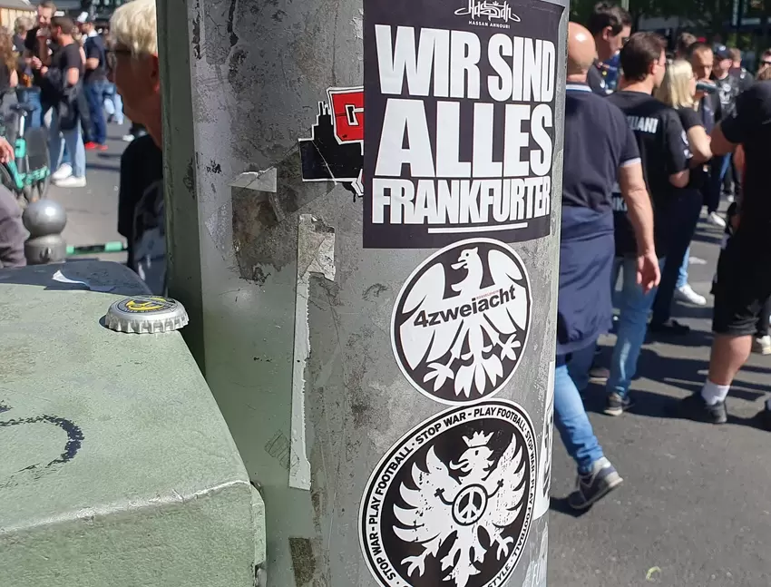 Die Eintracht Frankfurt-Fans haben sich in der Hauptstadt verewigt.