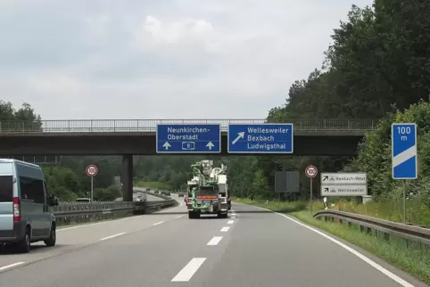 Die A8, auf unserem Foto in Fahrtrichtung Neunkirchen gesehen.