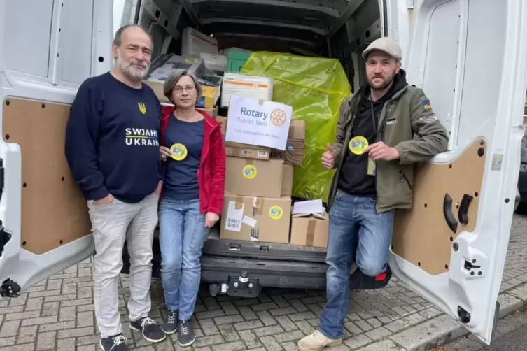 Organisierten bereits einen Hilfstransport nach Swjahel: Peter Runck (Bauorden, links) und Valentyna Sobetska (Kinderhilfe Ukrai
