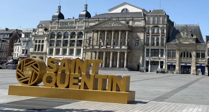 Beliebtes Fotomotiv im Herzen der Stadt: der überdimensionierte »Saint Quentin«-Schriftzug.