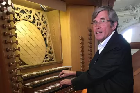 Konzertierte bereits in vielen Ländern und eröffnete nun die Orgelsommer-Reihe: Heiner Graßt. 