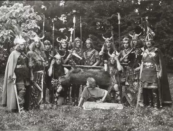 Die Sommerwendgruppe.