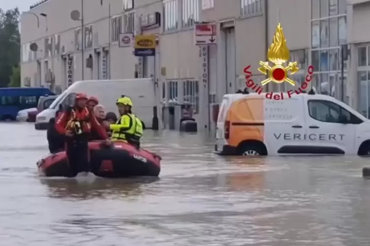 Auch in Ravenna mussten Menschen nach den Überschwemmungen aus ihren Häusern evakuiiert werden.
