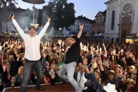 Zum vorerst letzten Mal auf dem Strohhutfest: die Frankenthaler Kultband Grabowsky spielt am Freitagabend auf dem Rathausplatz. 