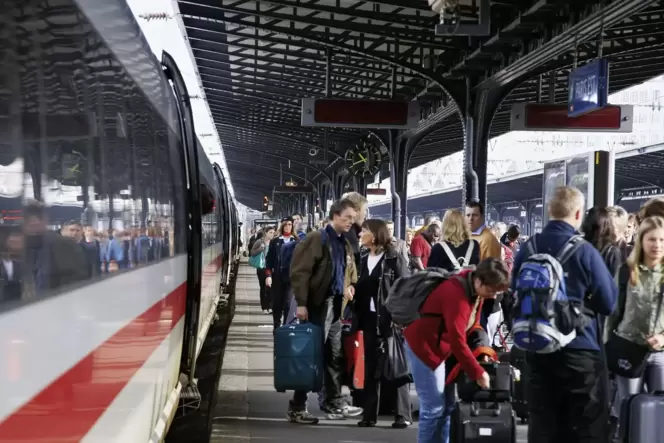 Die Züge von Frankfurt kommen am Pariser Ostbahnhof (Gare de l’Est) an. Das gilt auch für den künftigen Direkt-ICE aus Berlin.