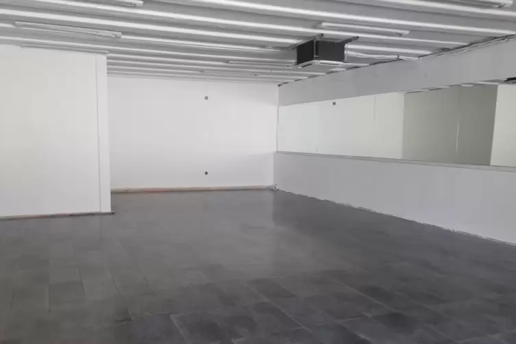 Noch ist die Halle leer. Aber in wenigen Wochen soll hier hart trainiert werden.