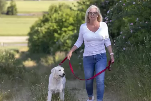 Sonja Schäfer-Reisch mit Hund Toffy.