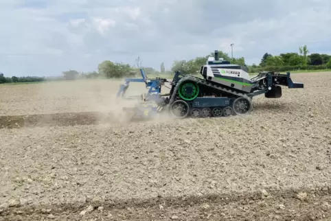 Hat der „Agbot“ seinen Startpunkt auf dem Feld gefunden, erledigt er den Rest von alleine.