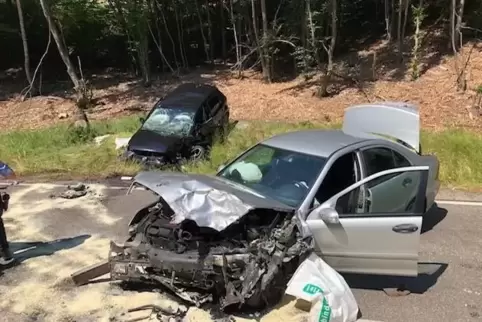 Der 86-jährige Mercedesfahrer war in Höhe des Katharinenhofs auf die Gegenfahrbahn geraten. 