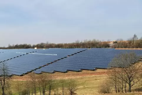 Der Solarpark Höheinöd soll erweitert werden. 