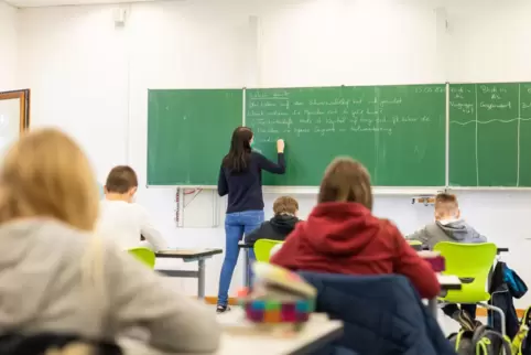 Das sorgt für Unmut: Entlang der Rheinschiene sollen von der Pfalz Förderschullehrer abgezogen werden. 