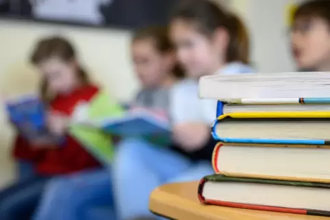 Das sorgt für Unmut: Entlang der Rheinschiene sollen von der Pfalz Förderschullehrer abgezogen werden. 