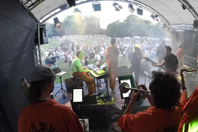 Die Sommerparty im Strandbad fällt 2023 aus. Bevor diese Entscheidung am Freitag fiel, gab es viel Wirbel hinter den Kulissen. H