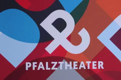 Zum Chefwechsel erhält das Pfalztheater ein neues Logo.