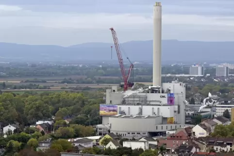 Das GML-Müllheizkraftwerk wird modernisiert. Von hier aus wird Fernwärme durch Rohrleitungen transportiert. Dabei gibt ein Limit