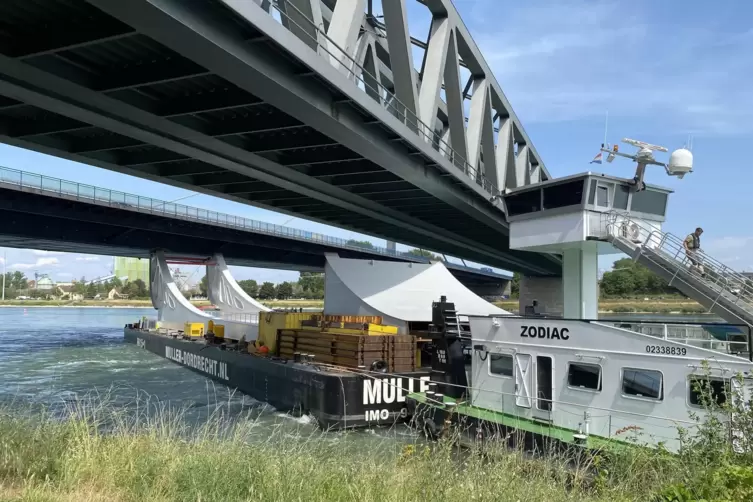Wie viele moderne Rheinschiffe hat die Zodiac eine hydraulisch ausfahrbare Br&uuml;cke.