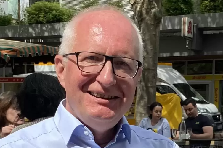 Hans-Uwe Daumann. 