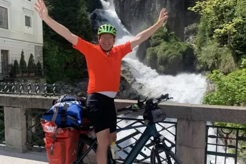 Der Alpe-Adria-Weg biete eindrucksvolle Aussichten und tolle Landschaften, sagt Hobbyradler Christian Wahl, hier vor einem der v