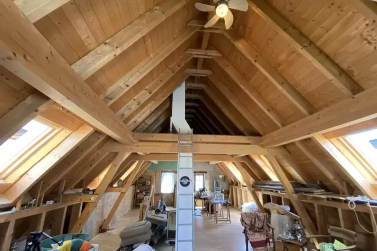 Blick ins ausgebaute obere Stockwerk. Wie es genutzt werden wird, ist noch unklar. 