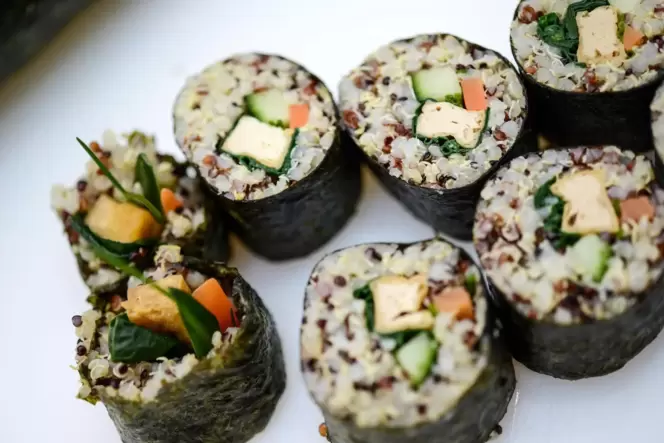 500 vegane Sushi bieten die Tierschützer von Peta an.