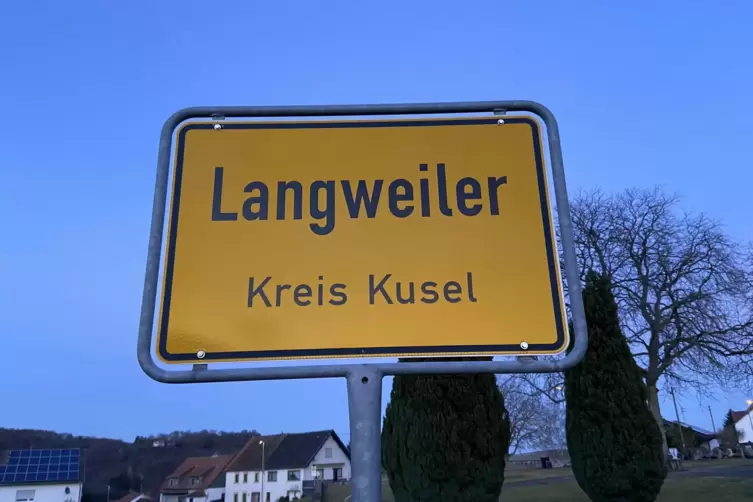 Langweiler liegt ganz im Norden des Landkreises.