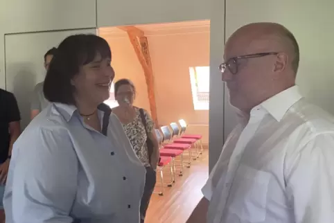 Sehen sich beide als Wahlgewinner: Rudolf Jacob, der mit fast 66 Prozent der Stimmen wiedergewählt wurde, und Helena Gomes Oeste