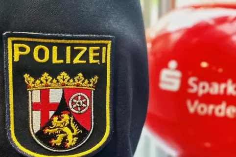 polizei_sparkasse ohne schwein 2 (002)