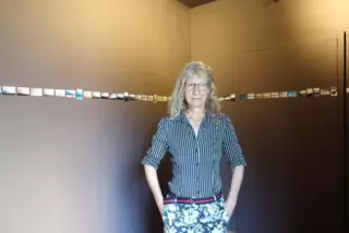 Barbara Meyer-Cesta im Brownian Motion Art Space. 