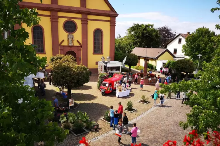 St. Michael: Eine sch&ouml;ne Kulisse beispielsweise f&uuml;r den Markt, aber hinter den Kulissen brodelt es.