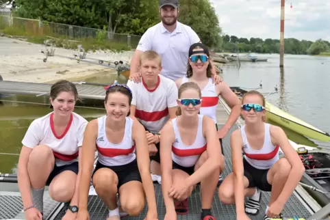 Die Champions von morgen: vorne von links Runa Seibert,Lea Pfannendörfer, Charlotte Semmler, Nike Görtz, hinten Jakob Fuhr, Feli
