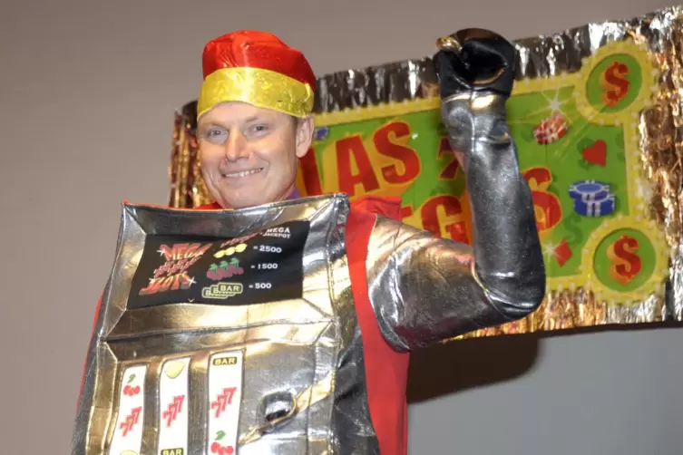 Fasnacht und Humor waren Teil des Amts: 2010 war er ein einarmiger Bandit. 
