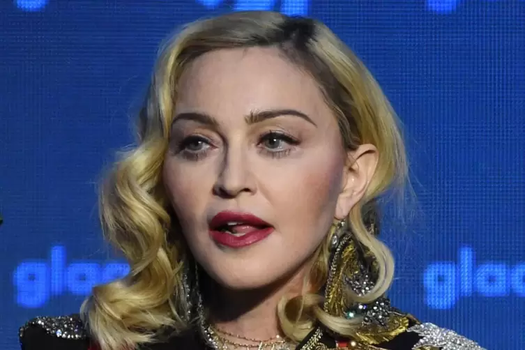 Madonna wurde in ein New Yorker Krankenhaus eingeliefert.