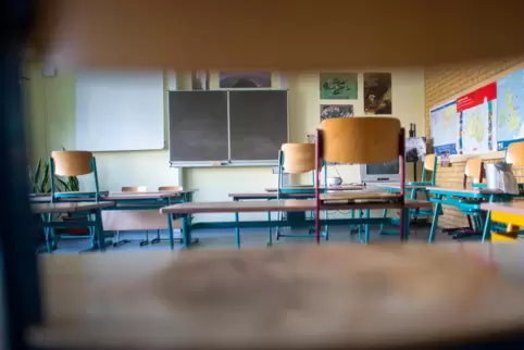 Schulbankdrücken gehört für die Absolventen der Fachoberschule nun der Vergangenheit an.