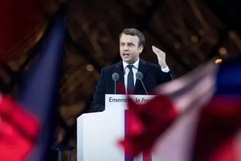 Als Emmanuel Macron im Mai 2017 am Pariser Louvre frisch gewählt vor seine Anhänger trat, war der Jubel (noch) groß.