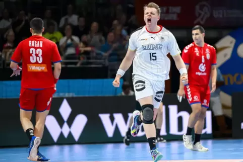 Der deutsche Handball-Nachwuchs jubelt über den Finaleinzug bei der Heim-WM. Hier Justus Fischer. 