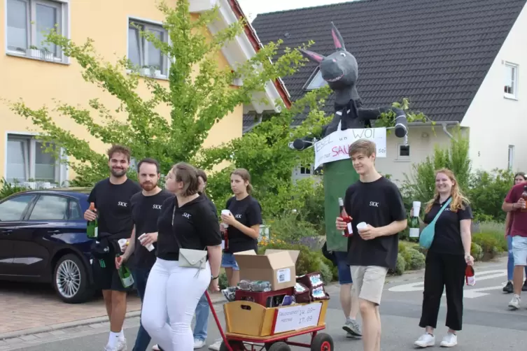 Auch dabei: Kerwekomitee Sausenheim. 