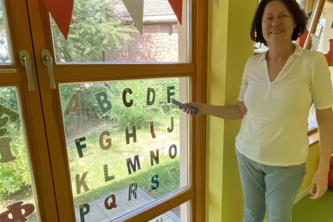 E wie engagiert: Beate Wuttke hat sich viele Jahre lang um die sprachliche und digitale Bildung an der Kita Sonnenblume in Semba