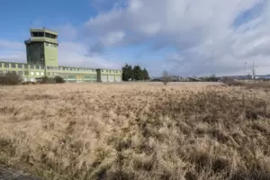 Das Areal auf dem Gewerbepark in Sembach wurde seit 30 Jahren von Schafen beweidet. Weil der Boden mit Chemikalien belastet ist, Das Areal auf dem Gewerbepark in Sembach wurde seit 30 Jahren von Schafen beweidet. Weil der Boden mit Chemikalien belastet ist,