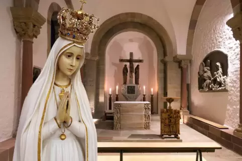 Die Madonna von Fatima in der Afrakapelle (Fotomontage). 