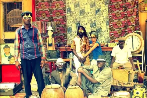 Kommen aus Niamey in der Republik Niger: die Musiker des Kollektivs Studio Shap Shap.