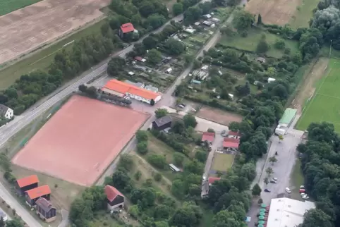 Es gibt auf jeden Fall einen zweiten Rasen: Sportgelände des ASV Waldsee.