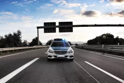 Beamte der Autobahnpolizei Ruchheim waren auf der A650 auf den Fahrer aufmerksam geworden. 