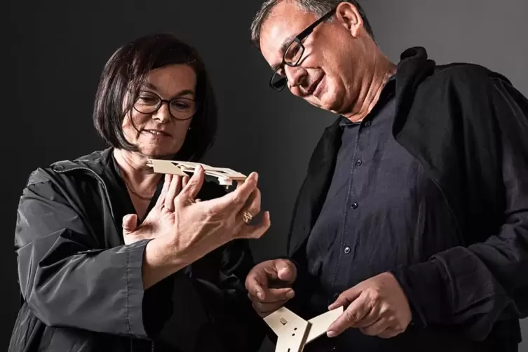 Regine Neubauer und Rainer L&ouml;hle haben 1998 ihr B&uuml;ro in Augsburg gegr&uuml;ndet.
