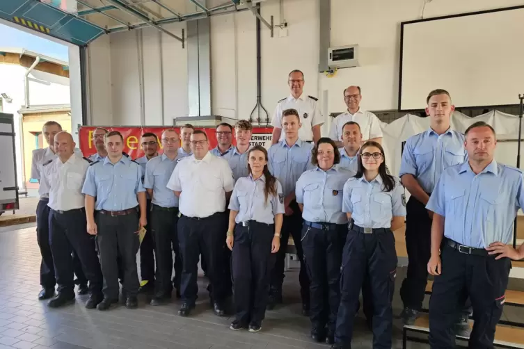 Von der Truppfrau bis zum Verbandsführer: Zahlreiche Mitglieder der Feuerwehr Frankenthal wurden am Freitag beim Jahresempfang i