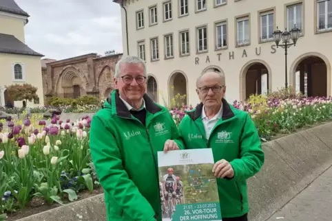 Vorstellung der Vor-Tour der Hoffnung im April in Frankenthal: Hans-Josef-Bracht (links) und Dieter Saueressig vom Organisations