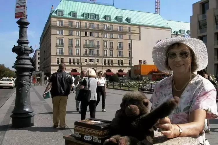 Das Architekturb&uuml;ro hat auch das ber&uuml;hmte Hotel Adlon entworfen. 