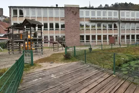 Vor über 60 Jahren errichtet: die Heinrich-Weintz-Grundschule in Elmstein. 