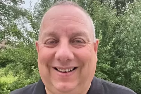 Leiter der Fußball-Bezirksliga: Uwe Kadel. 