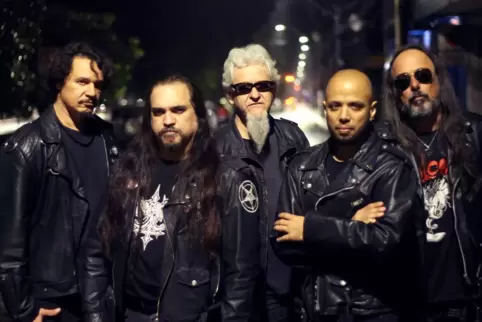 Schwermetall aus Brasilien bringen Zhema Rodero (Mitte) und seine Band „Vulcano“ auf die Bühne.